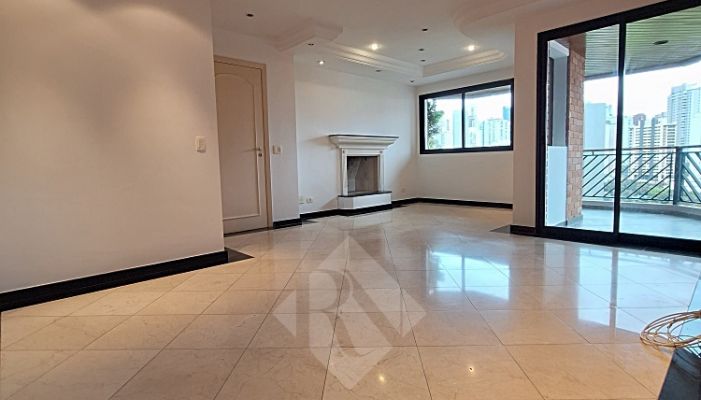 Venda de Apartamento em  
São Paulo-SP no Morumbi